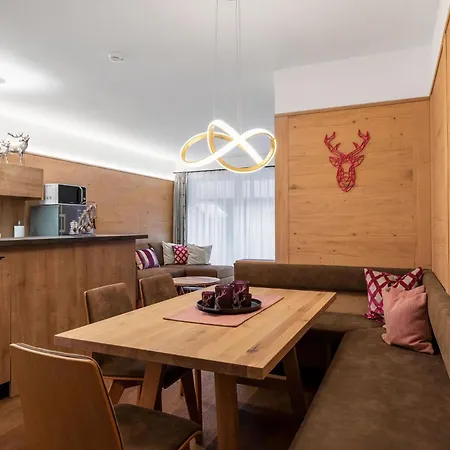 Attraktive In والد ام ارلبرغ